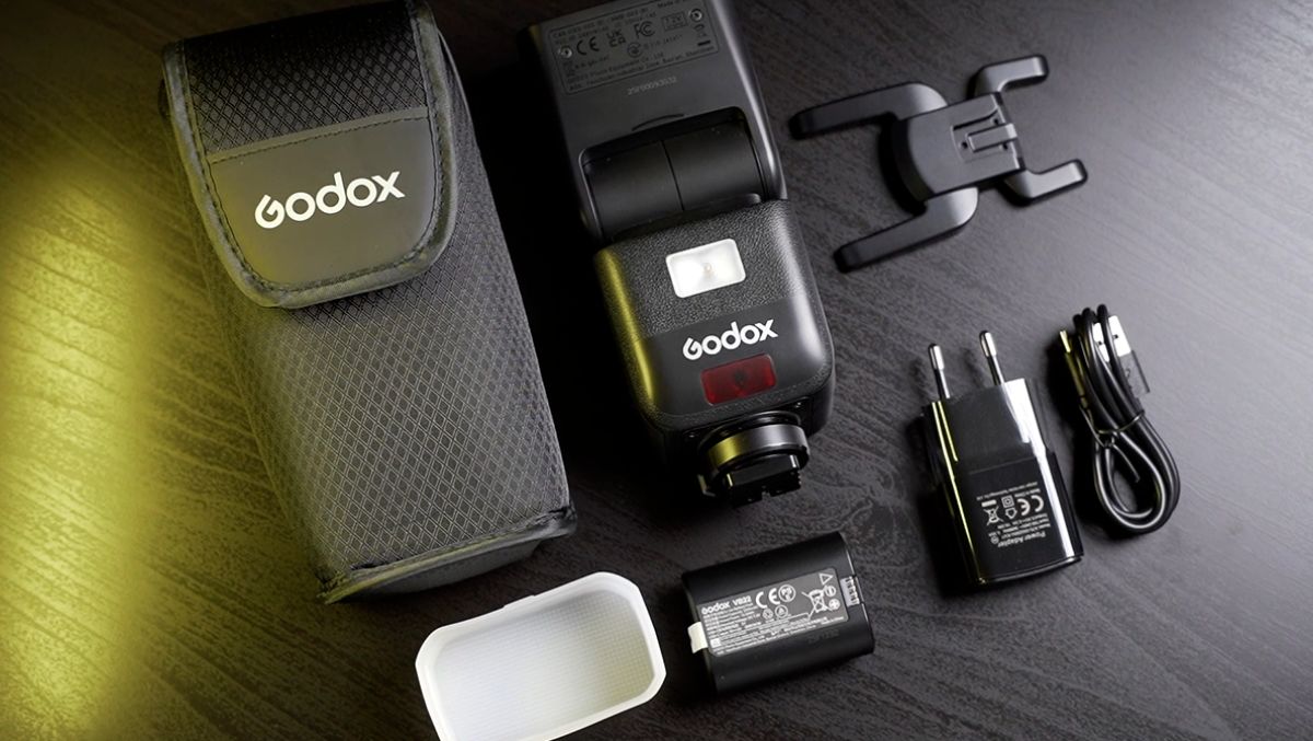 Godox V480: Presentazione del flash compatto con prestazioni professionali