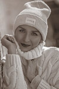 Intimità e bianco e nero: sguardo, texture e luce su un ritratto di Sergio Schiesari