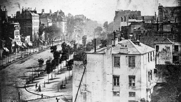 Una foto, una storia: I primi uomini in una foto? – Louis Daguerre